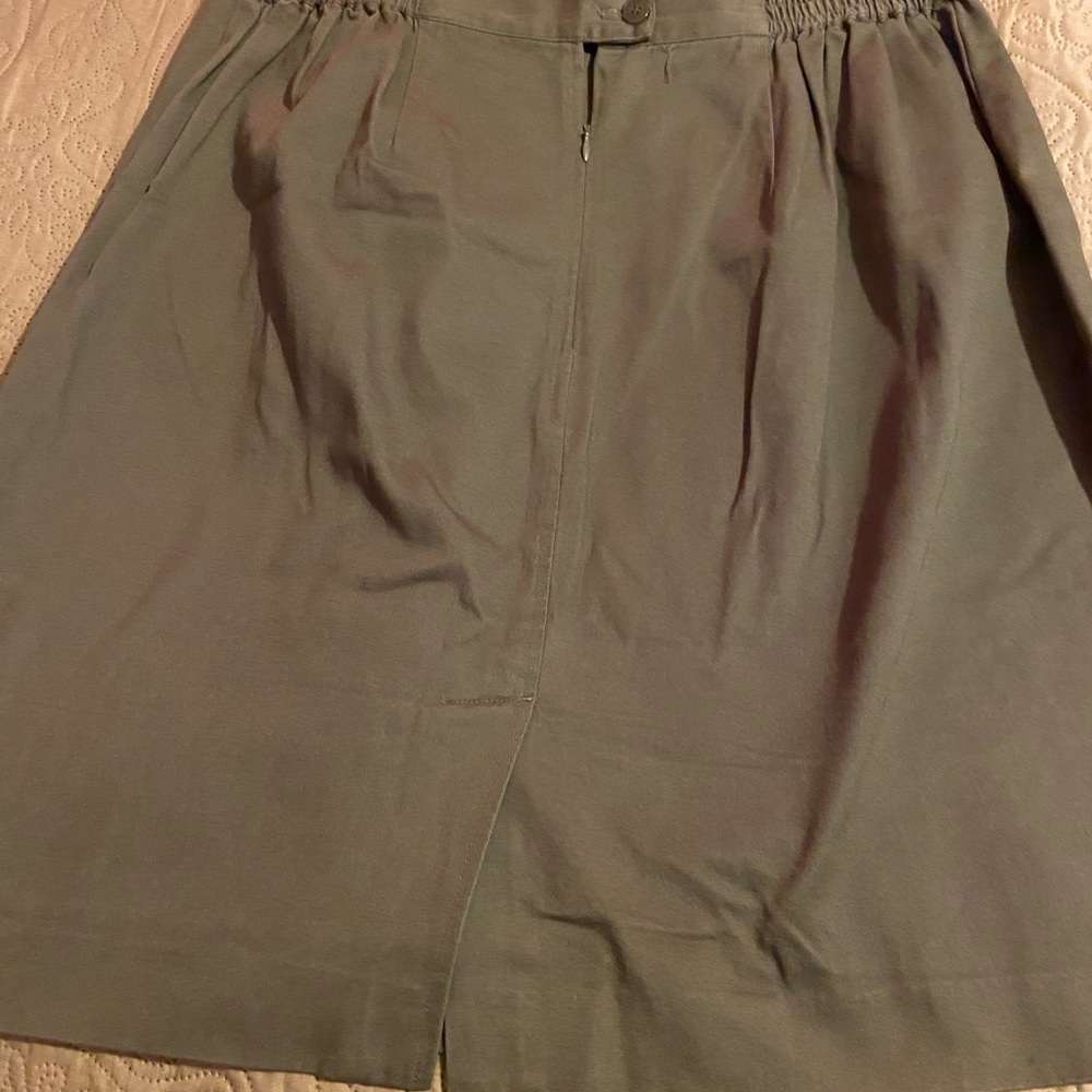 Skirt - Picture 2 of 8